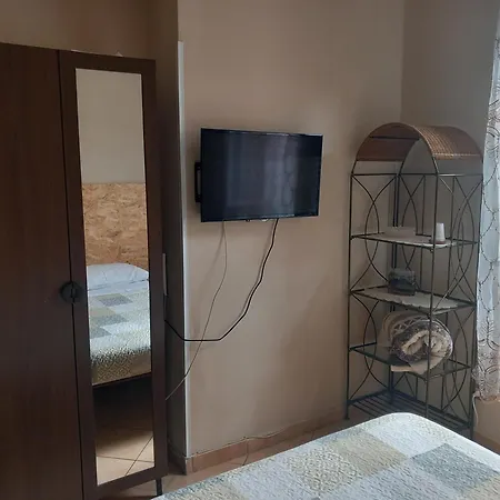 Achirina לינה וארוחת בוקר